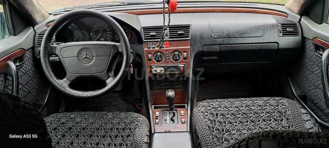 Mercedes C 220 1995, 393,155 km - 2.2 l - Füzuli