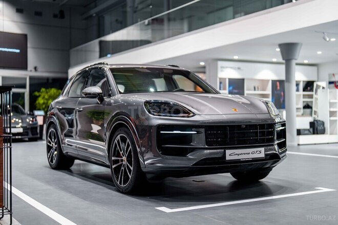 Porsche Cayenne GTS-3