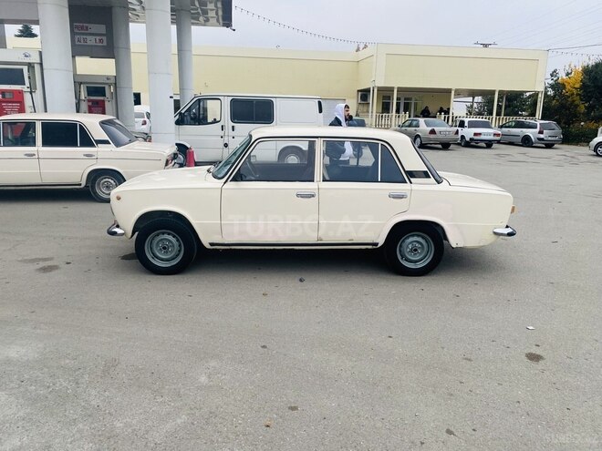 LADA (VAZ) 21011 1979, 98,000 km - 1.3 л - Yevlax