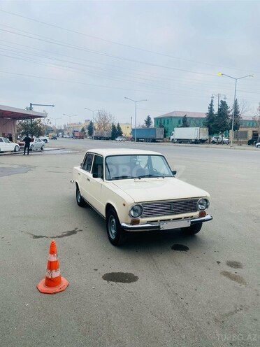 LADA (VAZ) 21011 1979, 98,000 km - 1.3 л - Yevlax