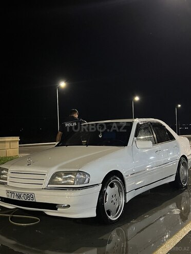Mercedes C 180 1995, 451,000 km - 1.8 l - Bakı