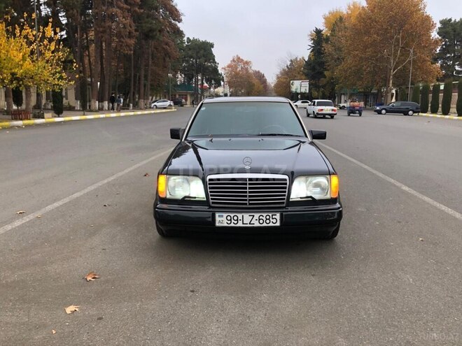 Mercedes E 220 1994, 609,000 km - 2.2 l - Bakı