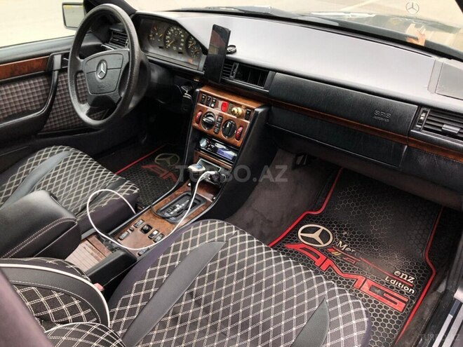 Mercedes E 220 1994, 609,000 km - 2.2 l - Bakı