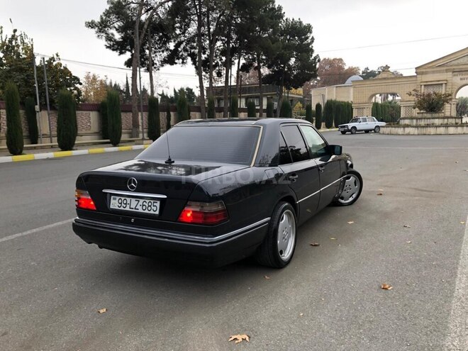 Mercedes E 220 1994, 609,000 km - 2.2 l - Bakı