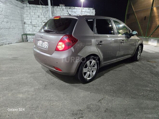 Kia Ceed 2007, 225,000 km - 1.6 л - Şəki