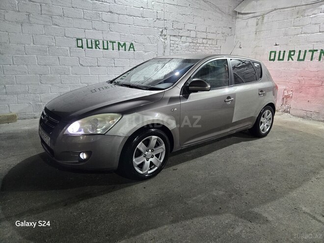 Kia Ceed 2007, 225,000 km - 1.6 л - Şəki