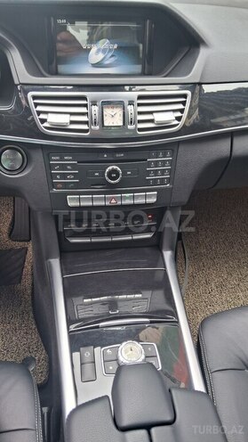 Mercedes E 220 d-17