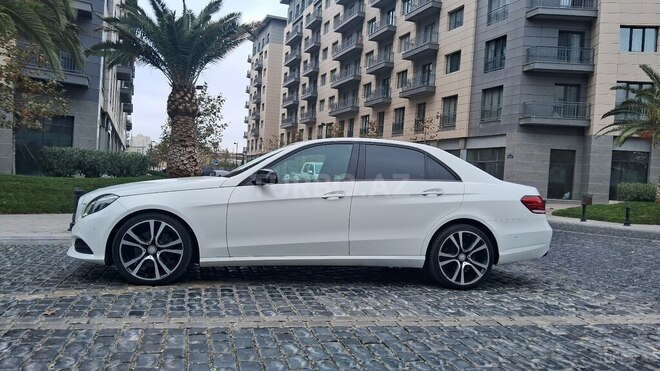 Mercedes E 220 d-16