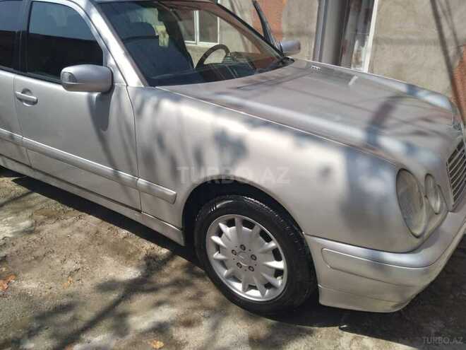 Mercedes E 220 d 1999, 570,000 km - 2.2 л - Bakı