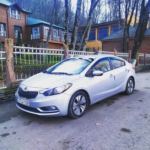Kia Cerato 2015, 165,000 km - 1.8 l - Quba