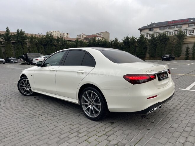 Mercedes E 300 e-3