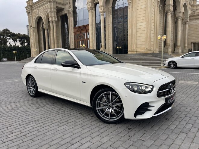 Mercedes E 300 e-7