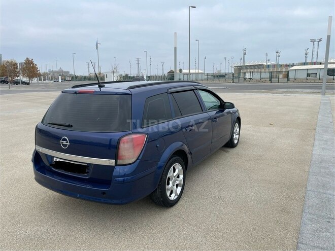 Opel Astra 2006, 215,000 km - 1.8 л - Bakı
