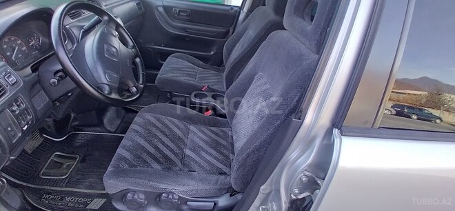 Honda CR-V 2000, 192,000 km - 2.0 л - Qax