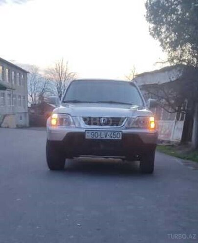 Honda CR-V 2000, 192,000 km - 2.0 л - Qax