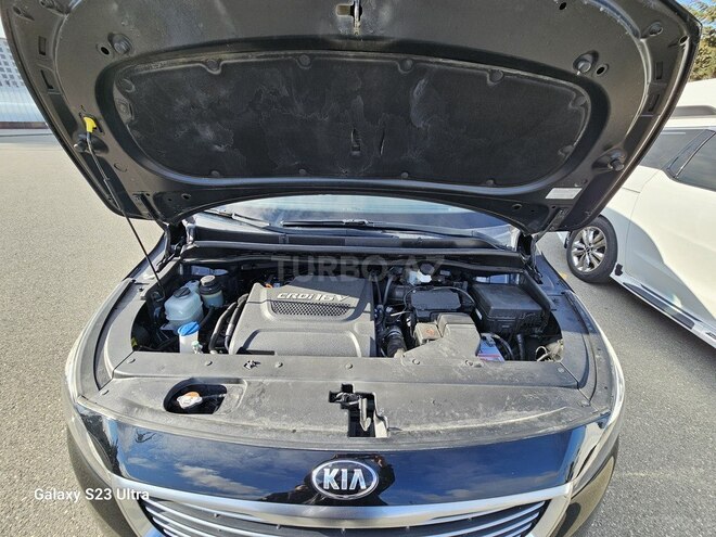 Kia Carnival-10