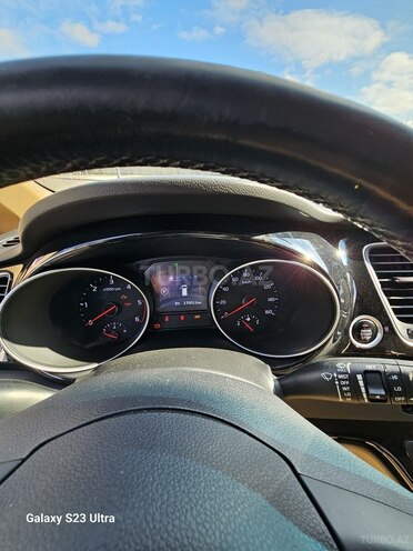 Kia Carnival-6