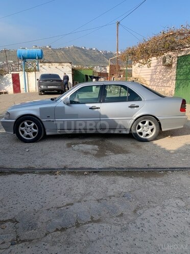 Mercedes C 240 1998, 412,801 km - 2.4 l - Saatlı