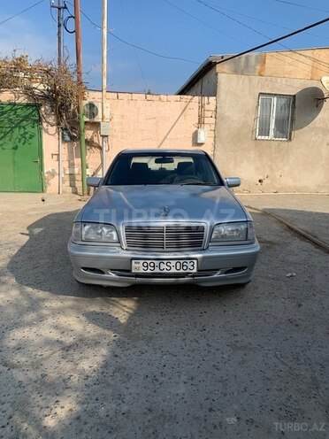Mercedes C 240 1998, 412,801 km - 2.4 l - Saatlı
