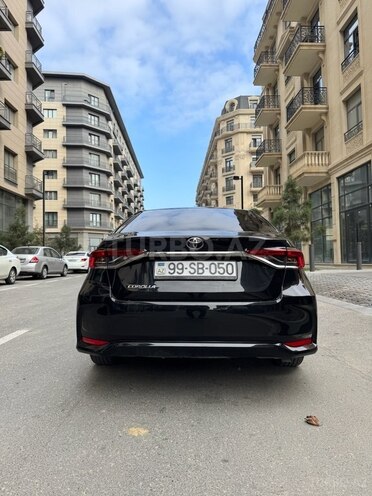 Toyota Corolla 2022, 111,000 km - 1.6 л - Bakı