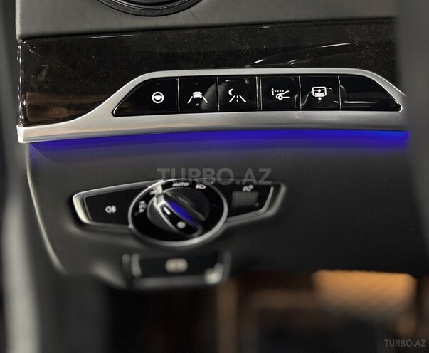 Mercedes-Maybach S 560 4MATIC-14