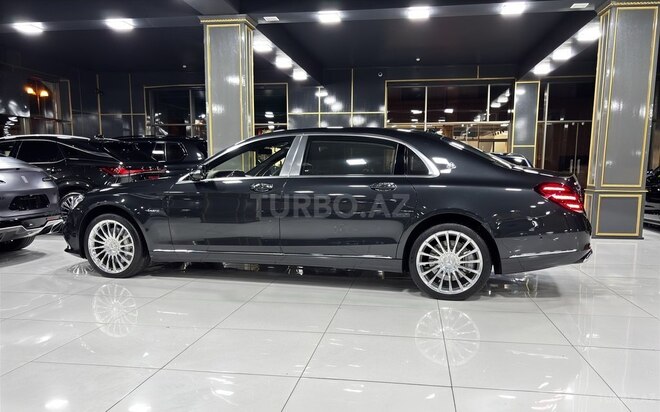 Mercedes-Maybach S 560 4MATIC-4