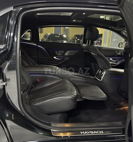 Mercedes-Maybach S 560 4MATIC-18