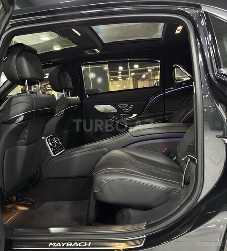 Mercedes-Maybach S 560 4MATIC-17