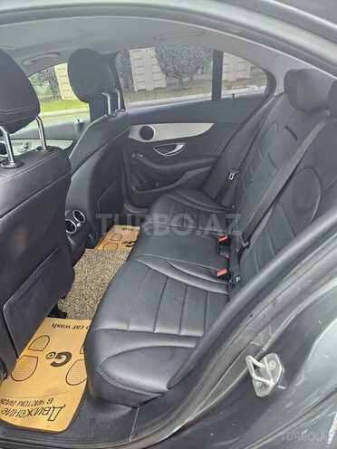 Mercedes C 220 d 2017, 75,000 km - 2.2 l - Bakı