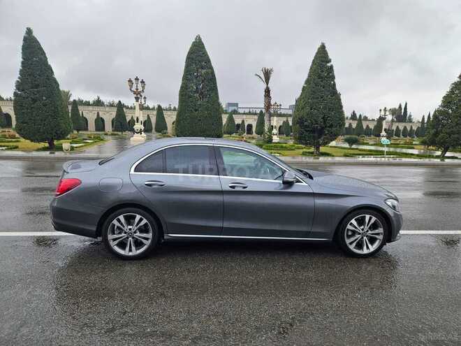 Mercedes C 220 d 2017, 75,000 km - 2.2 l - Bakı
