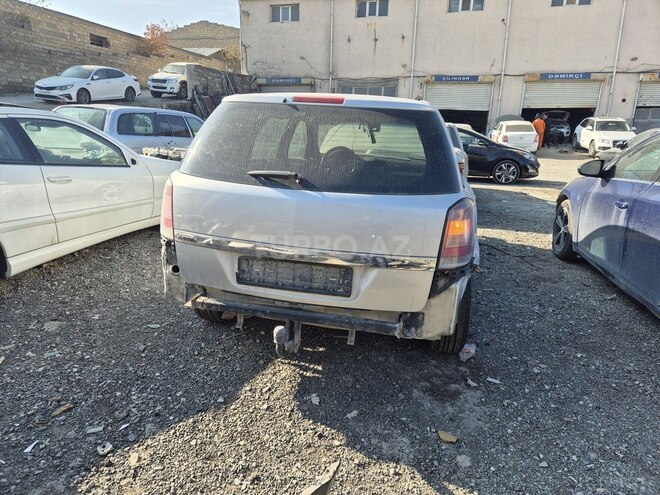 Opel Astra 2005, 154,000 km - 1.4 l - Bakı