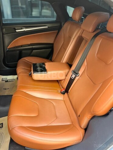 Ford Fusion (North America) 2019, 250,253 km - 2.0 л - Bakı