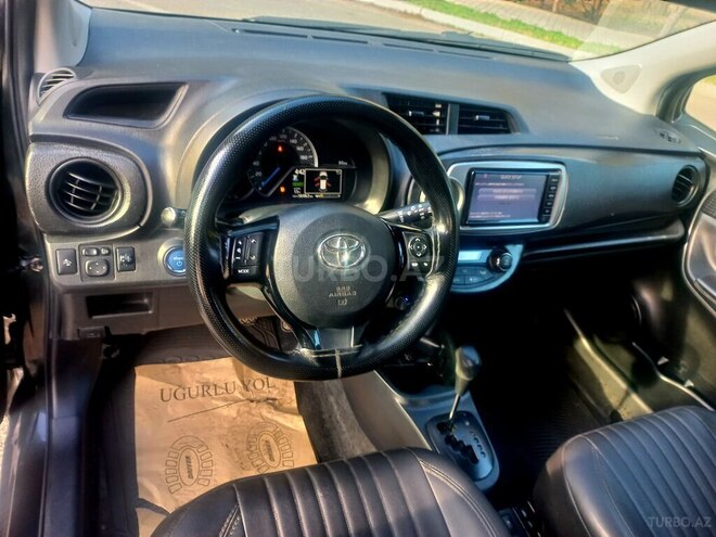 Toyota Vitz 2017, 83,000 km - 1.5 l - Bakı