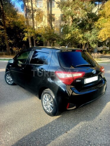 Toyota Vitz 2017, 83,000 km - 1.5 l - Bakı
