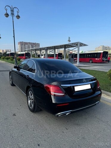 Mercedes E 220 d 2017, 204,000 km - 2.0 l - Bakı