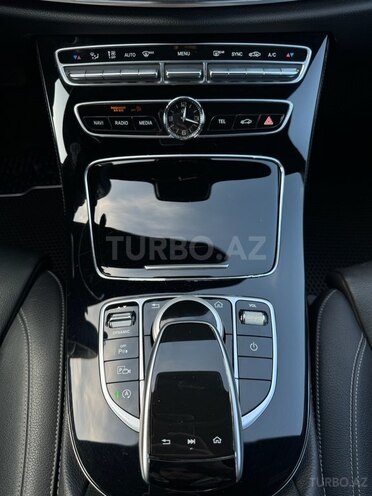 Mercedes E 220 d 2017, 204,000 km - 2.0 l - Bakı