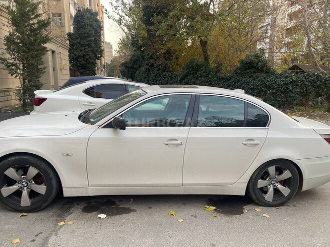 BMW 525 2005, 250,000 km - 2.5 л - Bakı