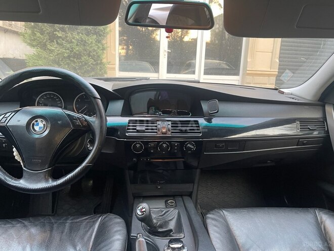 BMW 525 2005, 250,000 km - 2.5 л - Bakı