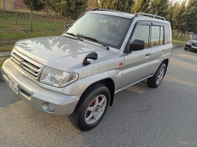 Mitsubishi Pajero io 1999, 235,000 km - 1.8 l - Sumqayıt