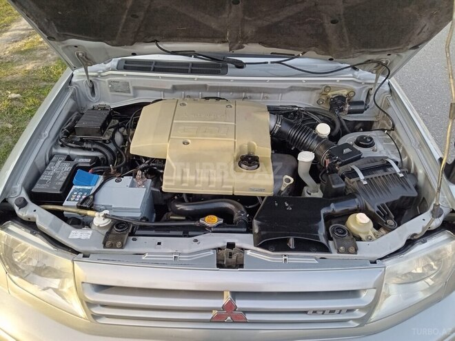 Mitsubishi Pajero io 1999, 235,000 km - 1.8 l - Sumqayıt