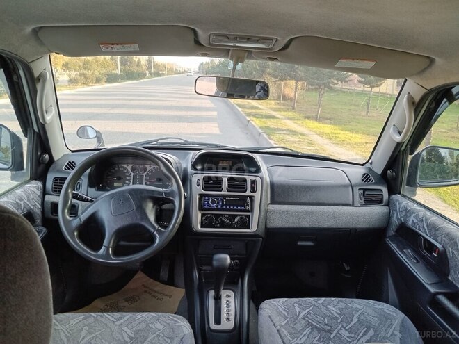 Mitsubishi Pajero io 1999, 235,000 km - 1.8 l - Sumqayıt