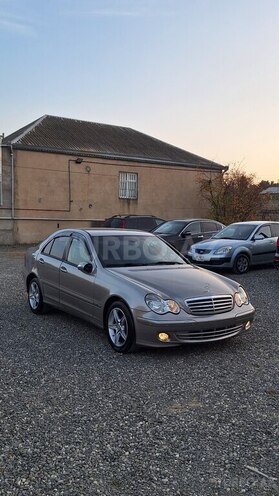Mercedes C 220 d 2005, 480,000 km - 2.2 л - Bakı
