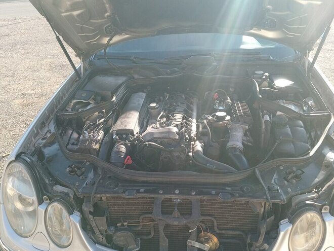 Mercedes E 270 2003, 368,000 km - 2.7 l - Şəmkir