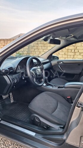 Mercedes C 220 d 2005, 480,000 km - 2.2 л - Bakı