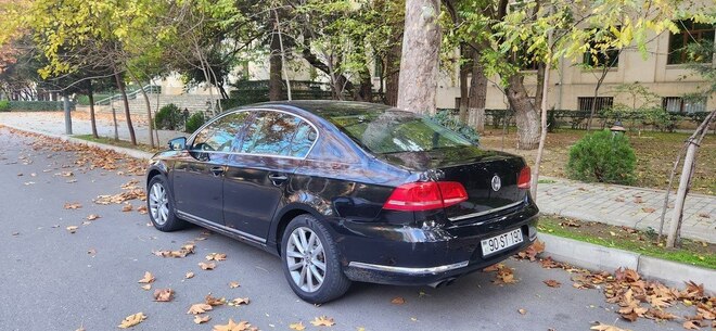 Volkswagen Passat 2013, 179,000 km - 1.8 л - Bakı