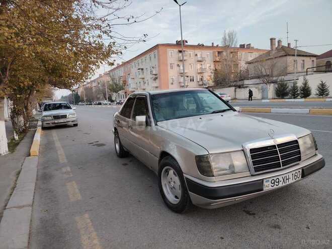 Mercedes E 200 1990, 365,848 km - 2.0 l - Sumqayıt
