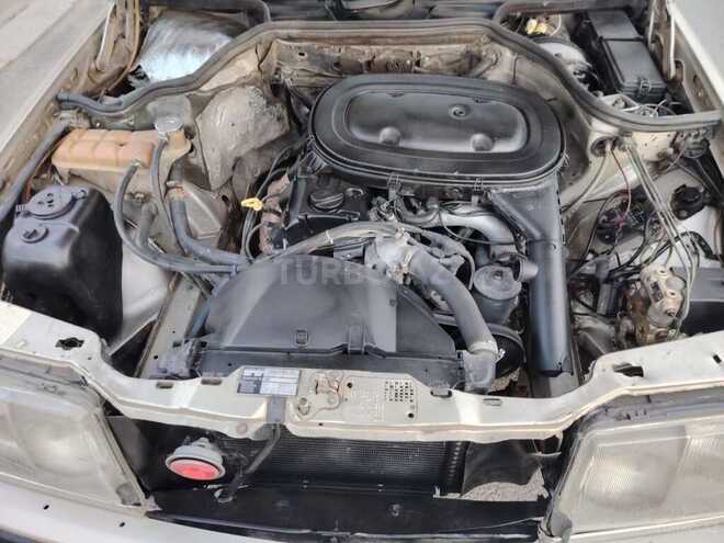 Mercedes E 200 1990, 365,848 km - 2.0 l - Sumqayıt