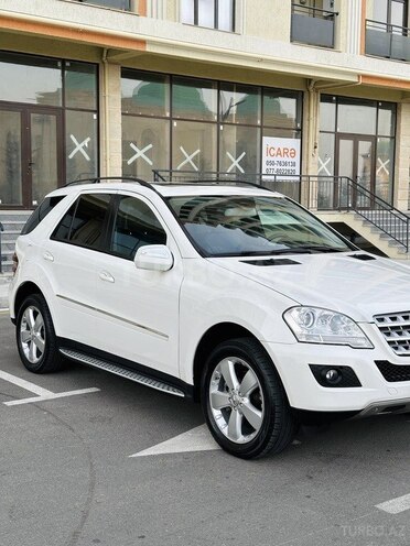 Mercedes ML 350 2010, 100,000 km - 3.5 l - Bakı