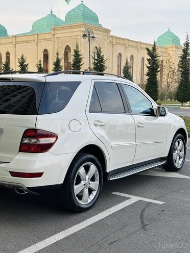 Mercedes ML 350 2010, 100,000 km - 3.5 l - Bakı