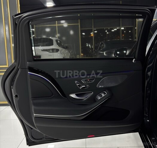 Mercedes-Maybach S 560 4MATIC-16